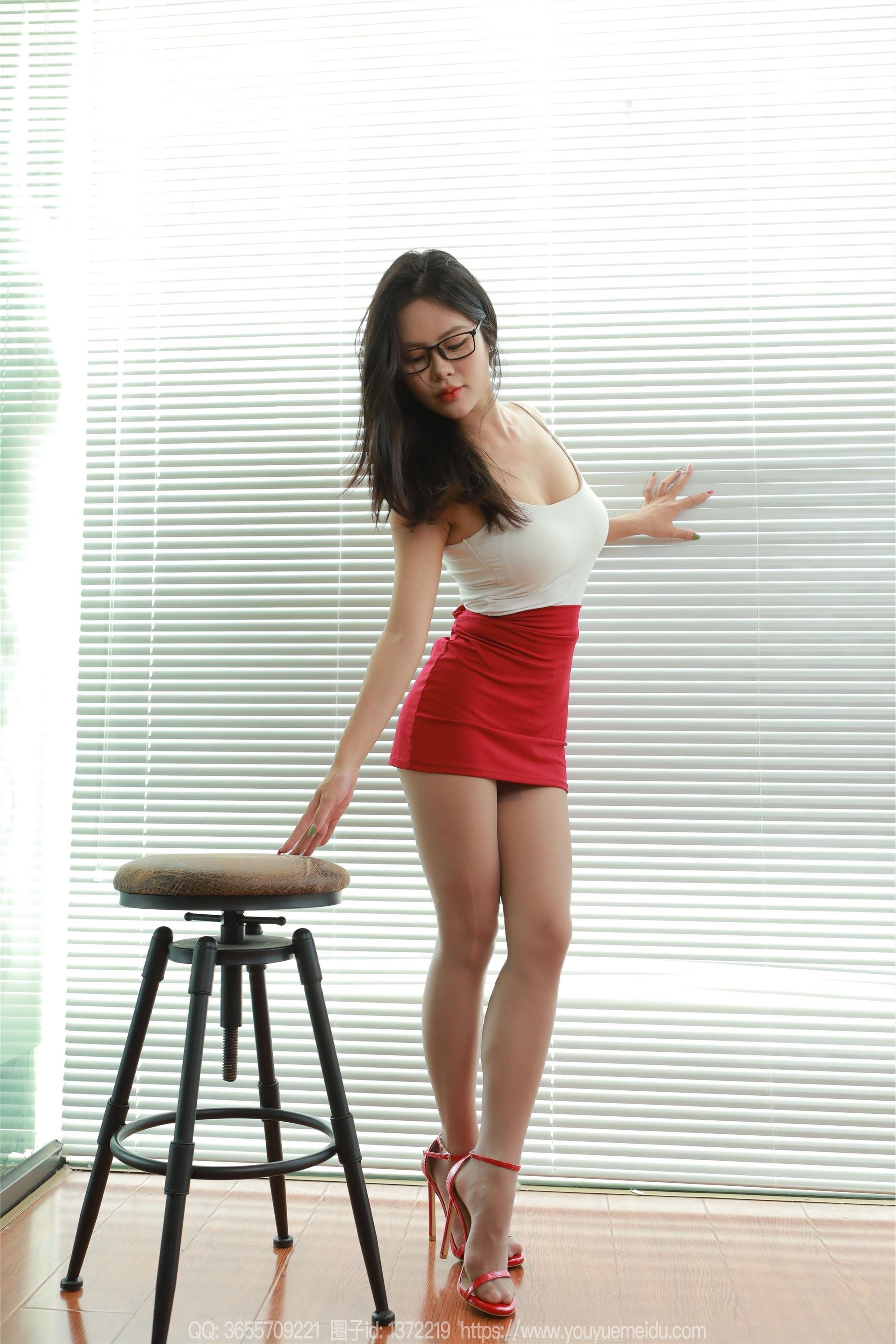 IESS异思趣向  2024.10.17 丝享家 1874 兔兔《白色吊带（上）》